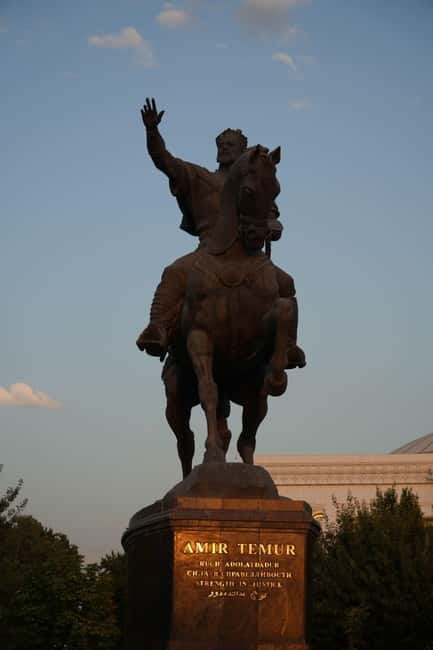 Tashkent city Night Tour with Dinner & Free Pro Photography - Key points to know before booking