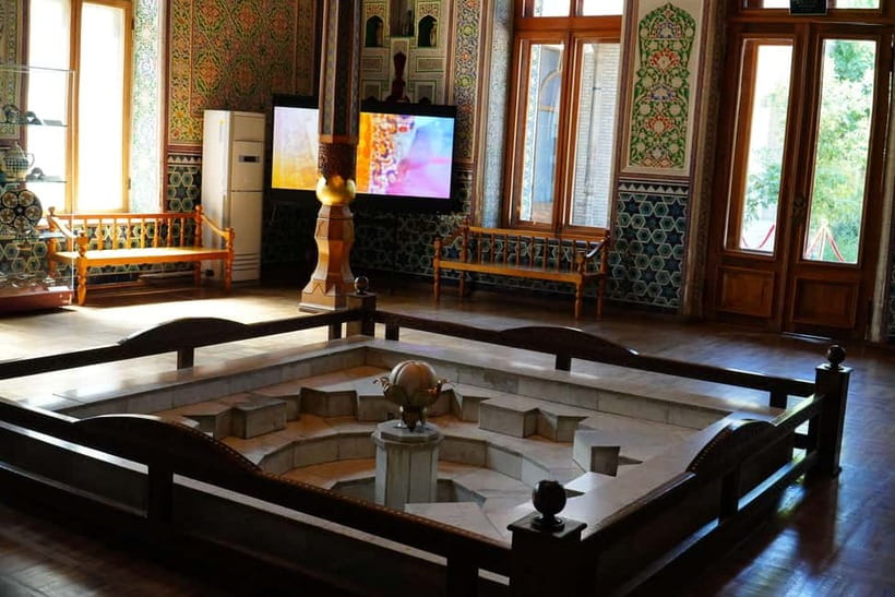 Tashkent: City Tour with Pro Photography, Lunch & Dinner - The Museum of Victims of Political Repression