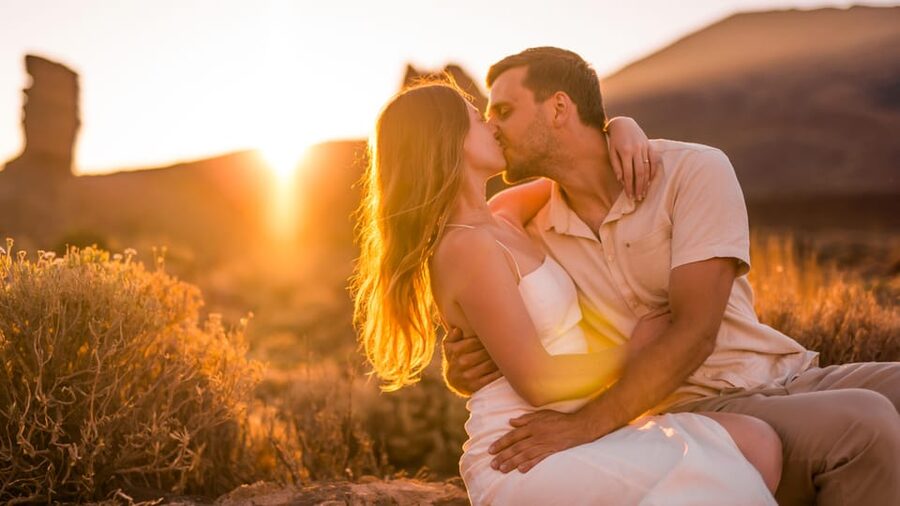 Tenerife: Photography Sessions - Families, Couples, Friends - One hour of posed and lifestyle photographs