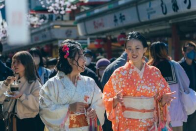 Kimono Dressing, Walking, and Photography Session