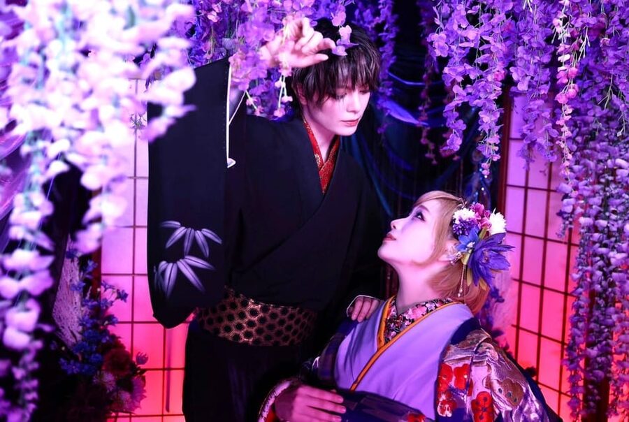 Tokyo: Private Makeover Photography Studio in Luxury Kimono - The Photo Session and Pose Coaching