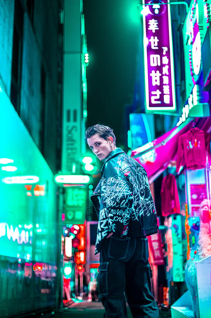 Tokyo Private photo tour with Nightstreet Neon photographer - Tokyo night photography with Hiroyuki Okawara