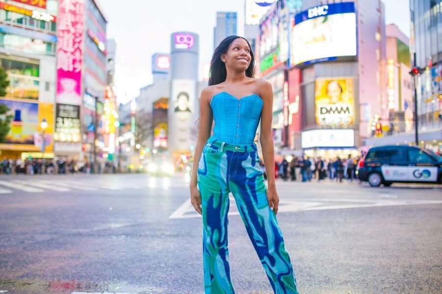 Tokyo: Private Photoshoot at Shibuya Crossing - Different photographers, different shooting styles