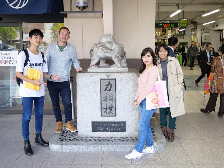 Tokyo: Sumo Morning Practice Tour in Ryogoku and Photo Shoot - Price, group size, and what you receive