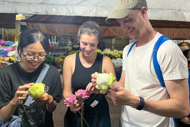 Traditional cuisines through the top local restaurants in Saigon - Ho Thi Ky Flower Market after dark
