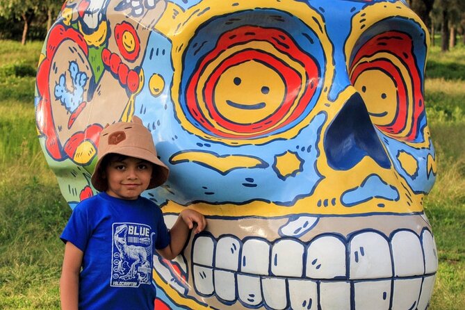 Trip Photography in Mexico City (private photoshoot) - Palacio de Bellas Artes and Alameda Central