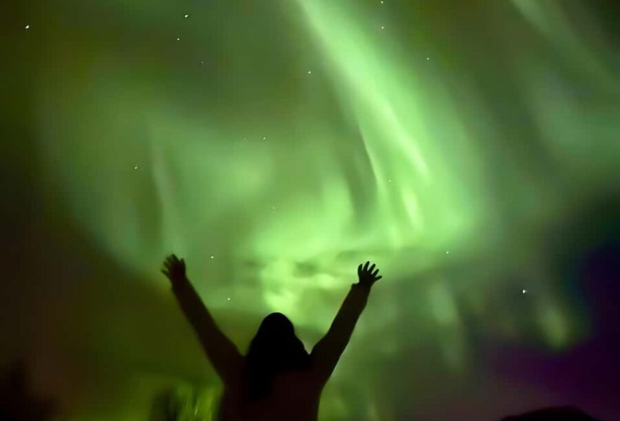 Tromsø: Northern Lights Bus Tour with Free Photography - Stop Two: Campfire, Hot Drinks, and Better Waiting