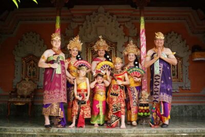Balinese Costume Photoshoot with Make Up