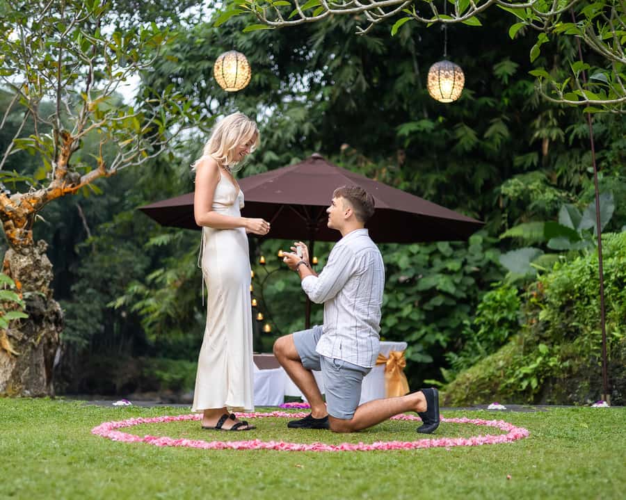 Ubud: Private Tour with Professional Photographer - Aloha Ubud Swing: photo fun with a practical catch