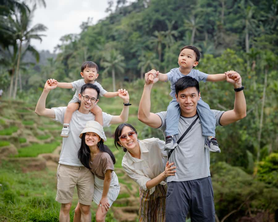 Ubud: Private Tour with Professional Photographer - Kanto Lampo Waterfall: a different kind of photo setting