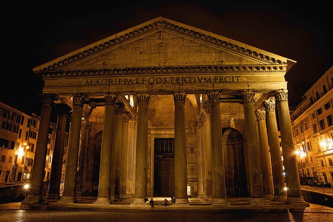 Unique Rome by Night, Photo Tour and Workshop Under the Stars - Via dei Coronari and the old Roman street scene