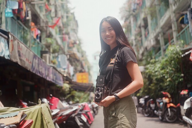 Using Medium Format film camera to discover Saigon - Is $148.27 a fair price?