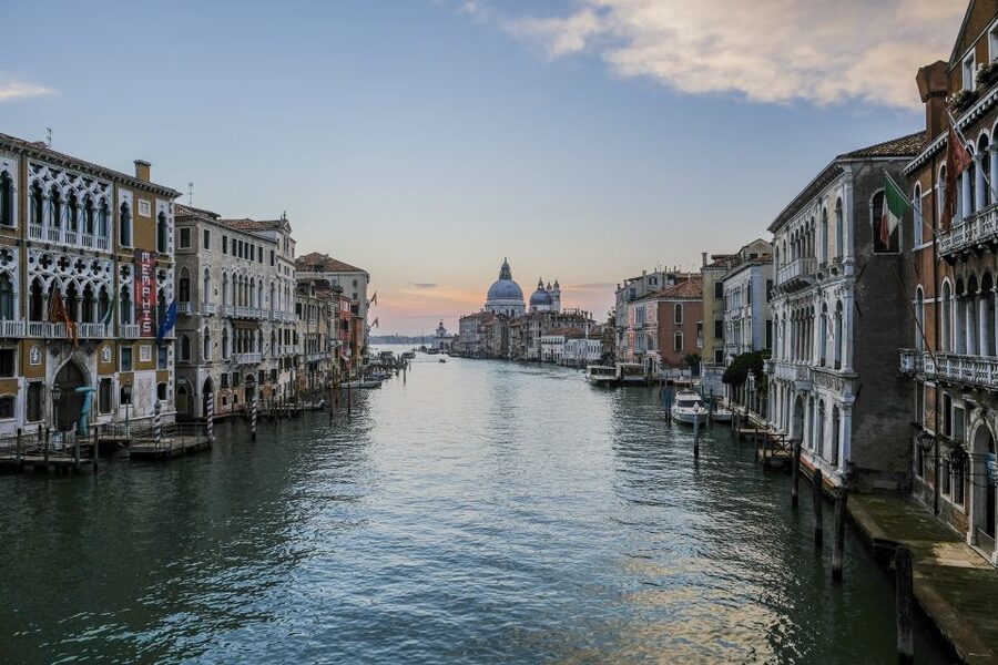 Venice: 2-Hour Private Photo Walk - The five included portraits