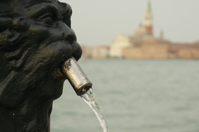 Venice Photography Walking Tour with Private Guide - Beyond the main sights: Venice as a living city