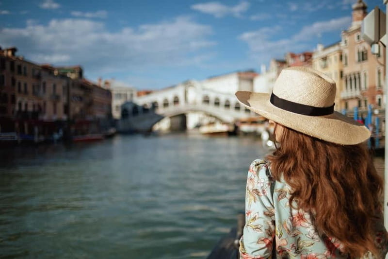 Venice: Photoshoot at The Grand Canal & Rialto Bridge - Why a private Venice photoshoot makes sense