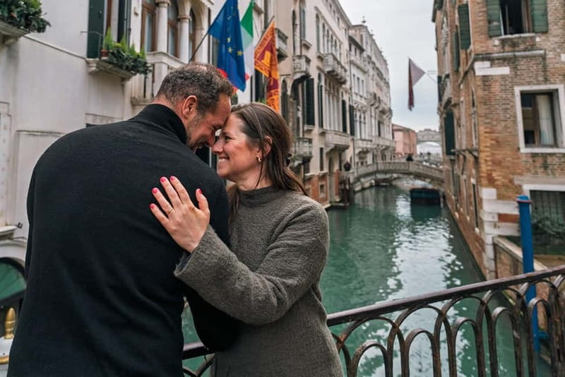 Venice private photo shoot with a local photographer! - What you receive after the walk