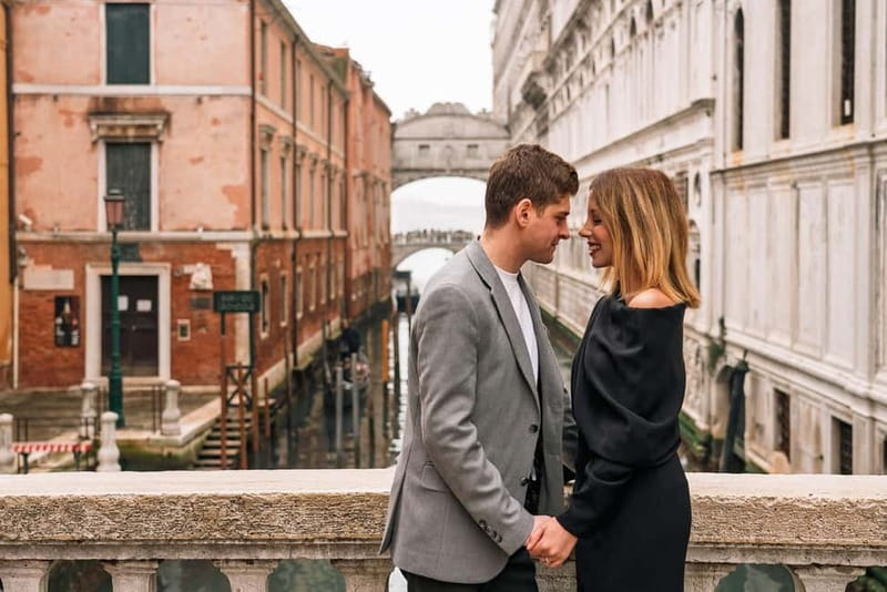 Venice private photo shoot with a local photographer! - Who will get the most from this