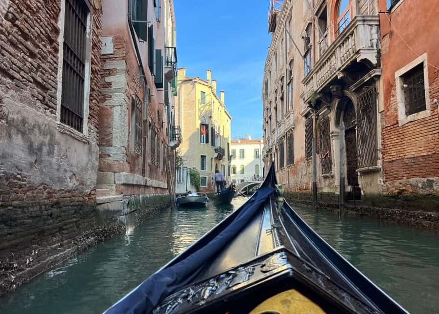 Venice: St Mark’s, Rialto & Instagrammable Gems Walking Tour - The Church of Miracles and Marco Polo’s House