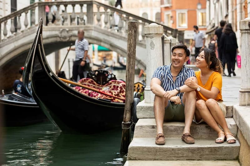 Venice: St Mark's Square and Canals Photoshoot - Meeting at Caffè Florian on St. Mark’s Square