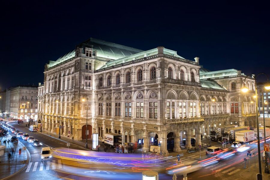 VIENNA AT NIGHT: PRIVATE PHOTO TOUR - What advanced photographers can take from it