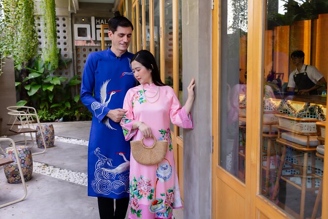 Vietnamese Ao Dai Photoshoot at Iconic Landmarks in Ho Chi Minh - Key details to know before booking